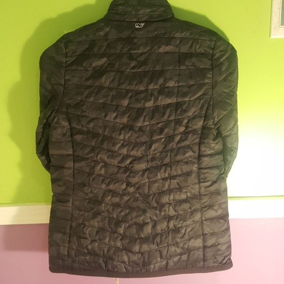 ⛔SOLD⛔ Vineyard Vines Camo Print Puffer Jacket - Picture 2 of 7